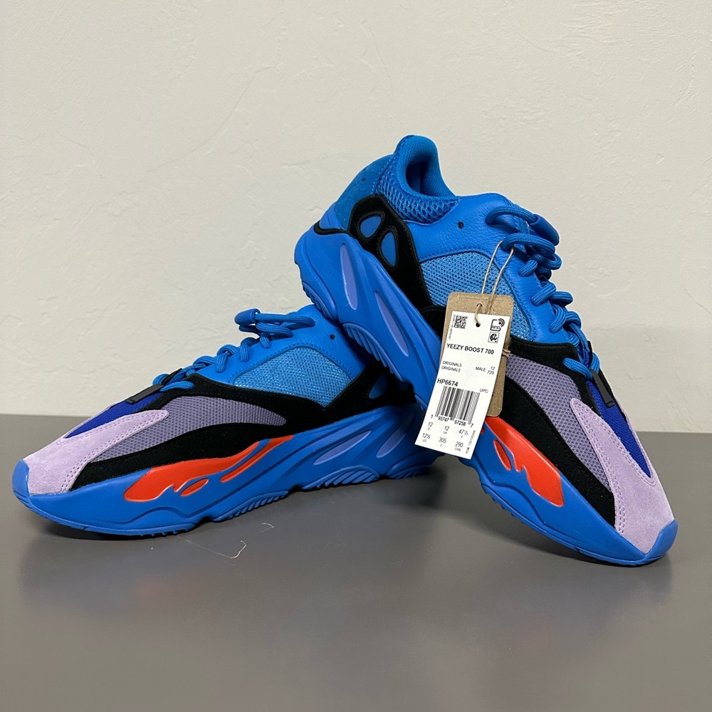 Yeezy Boost 700 Hi-Res Blue